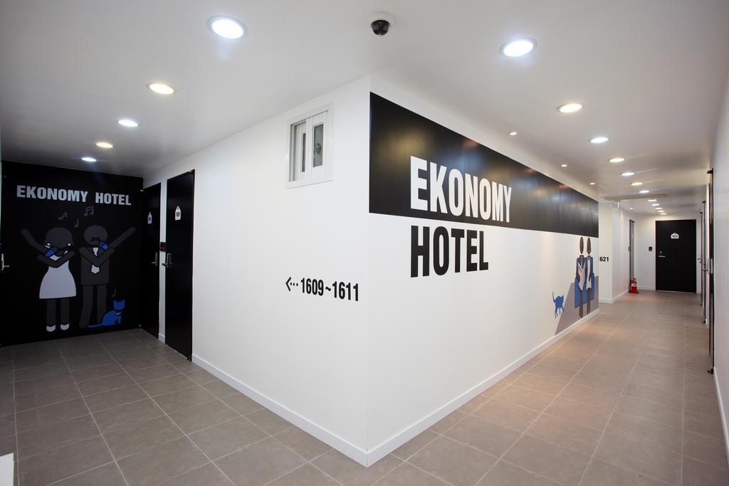 Ekonomy Hotel Myeongdong Central Seul Exterior foto